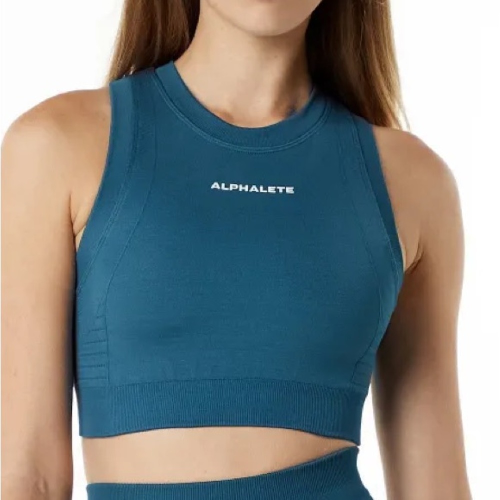 Alphalete workout top